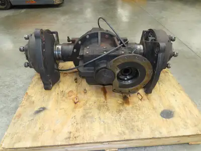 Yale ERC080HDN36SE092EE Forklift Dual-Wheel Front Drive Axle 6 Lug Assembly