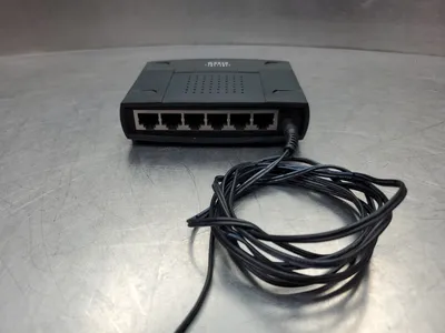 LINKSYS CISCO EZXS55W Ver 4.2 10/100 5-Port Workgroup Switch. 3D-4