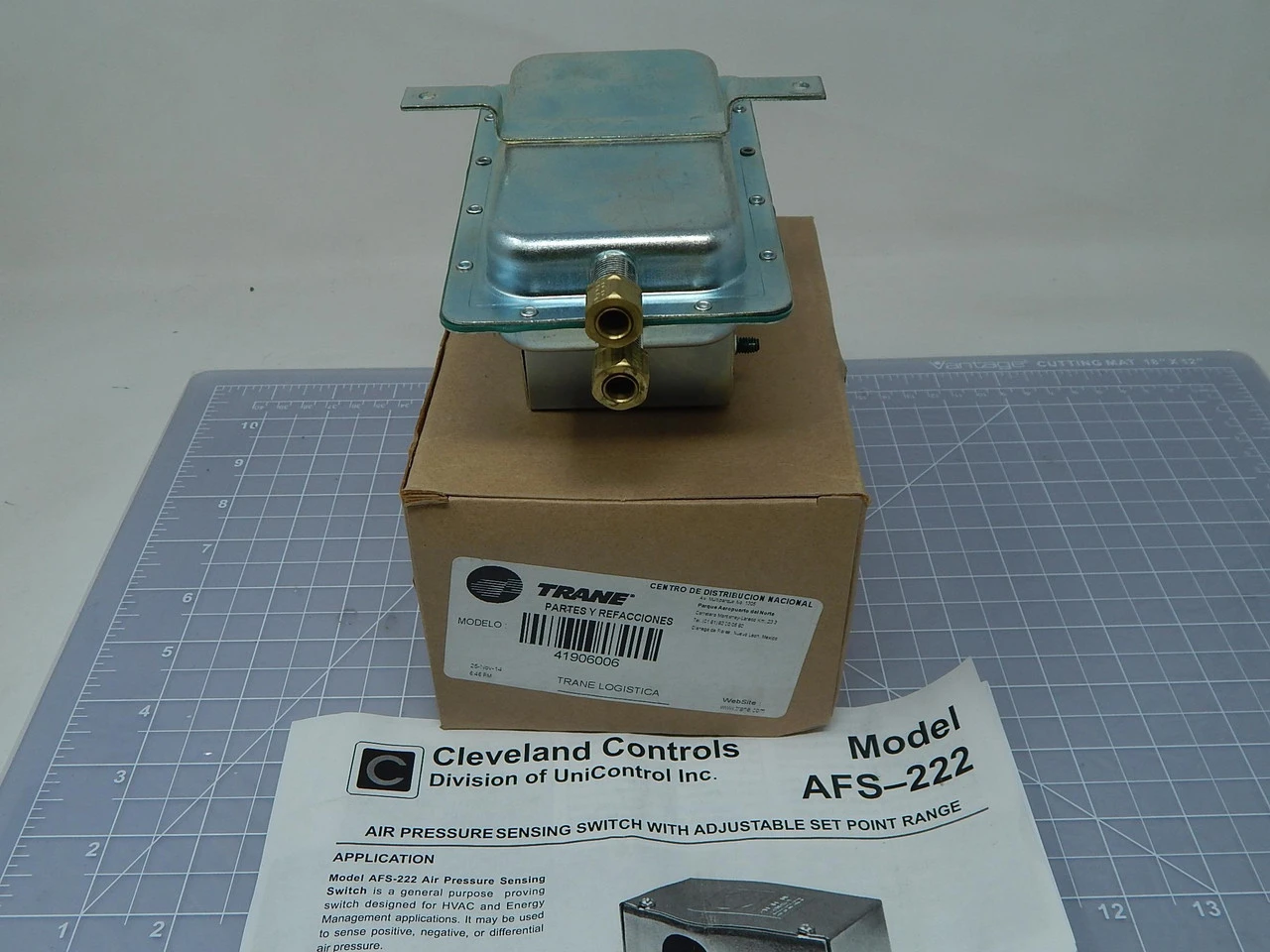 New | in-Stock CLEVELAND CONTROLS _UNKNOWN_ Pressure Switches | OCO Industrial #1694438