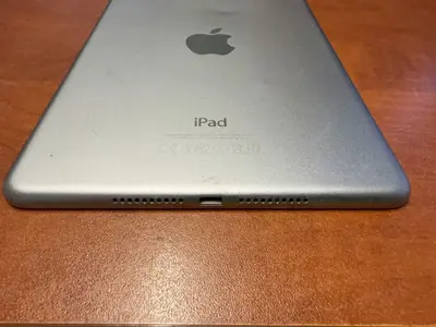 Used APPLE A1550 Commercial Audio/Visual Equipment Ohio US | HGR 24 #1334641