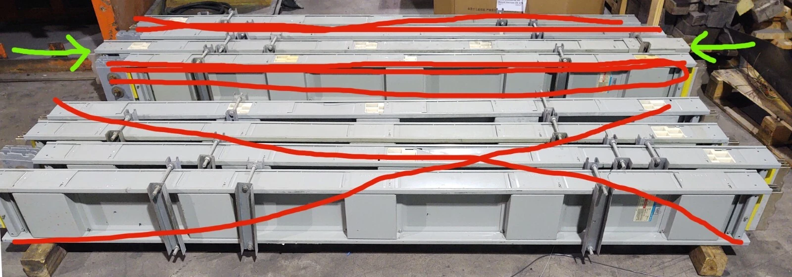 🔥 I-T-E Siemens R316APG, 120", 1600 Amp, 600 Volt, 3PH3W,  Busway With End Cap