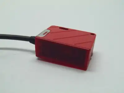 PRK 25/66.2 50104202 0511A462713 | Leuze PRK 25/66.2 Retro Reflective Photoelectric Sensor 50104202 0511A462713 - Used