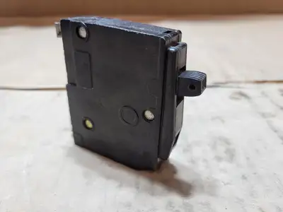 Used SQUARE D QO130 Switchgears British Columbia CA | Lenmark #1438644