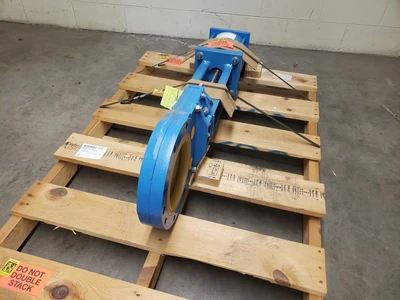 Newcon 8" 150 Class Steel Gate Valve Pneumatic Auctuator