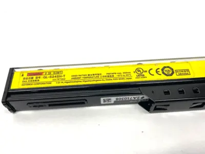 Used KEYENCE Safety Light Curtain Transmitter Slim Type 24 Beam Axes Light Curtains & Grids Michigan US | Maverick Industrial Sales #1392718