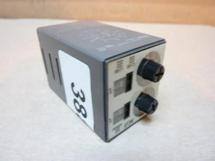 Used IDEC GT3W-A66 Relays & Switches Michigan US | Ideal Machinery #762941