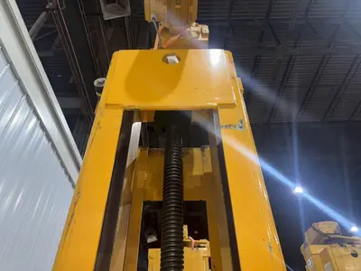 (4) 20 TON (160,000 LBS TOTAL) RAILWAY / NEUERO HEAVY DUTY MOBILE VERTICAL LIFT JACKS: YOBRO #24229