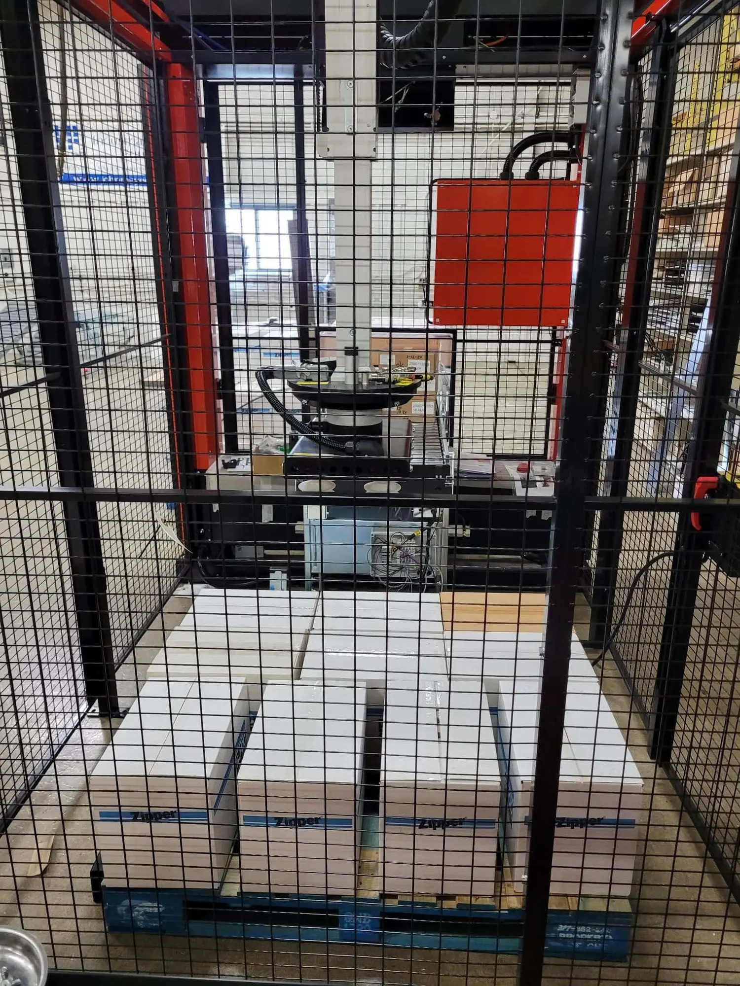 USED 1900 SOCO ROBOT-IN-A-BOX