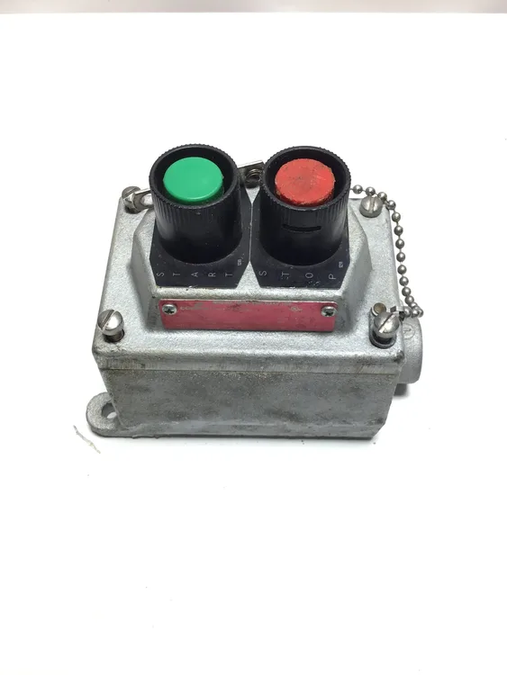 Used CROUSE-HINDS _UNKNOWN_ Relays & Switches Pennsylvania US | Moses B Glick #1007215