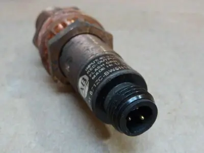 USED ALLEN BRADLEY 871ZC-BW5N18-R3 SER A