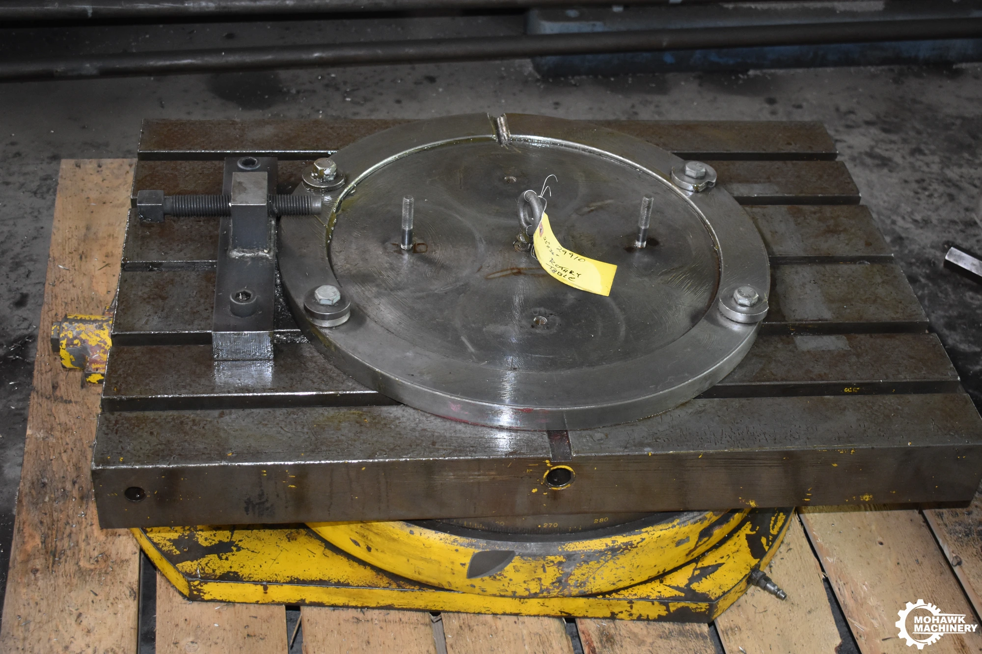 25" X 36" LUCAS RECTANGULAR MANUALLY-OPERATED T-SLOTED ROTARY TABLE w/360-DEGREE TABLE GRADUATIONS IN 1-DEGREE INCREMENTS - (4) T-SLOTS