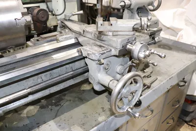 South Bend 10" x 19" Tool Room Lathe