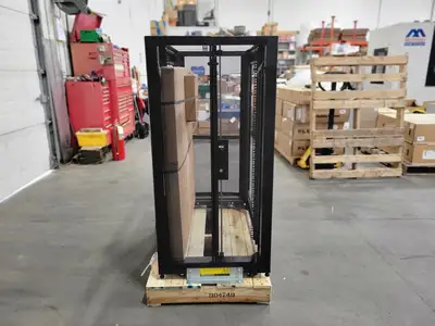 NEW TRIPP-LITE SR25UB