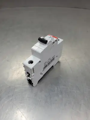 Used ABB S201-D10 Miniature Circuit Breaker, 1P, 10A Circuit Breakers South Carolina US | Palmetto Automation #1151424