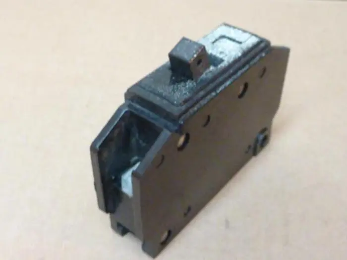 Used WESTINGHOUSE QUICKLAG QC120 Circuit Breakers Michigan US | Ideal Machinery #572869