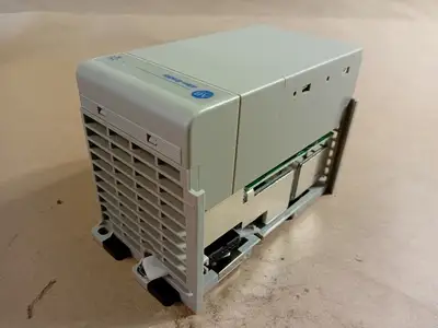 NEW ALLEN-BRADLEY 1769-PA4