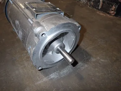 USED BALDOR VM7002A