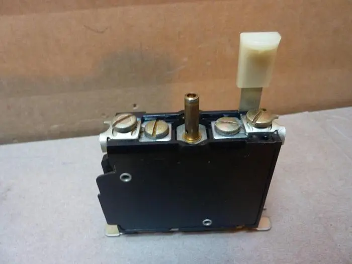 Used ALLEN BRADLEY 815-B0V4 SER K Relays & Switches Michigan US | Ideal Machinery #706810
