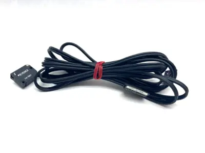 USED KEYENCE MINIATURE SMALL SPOT RETRO REFLECTIVE LASER SENSOR