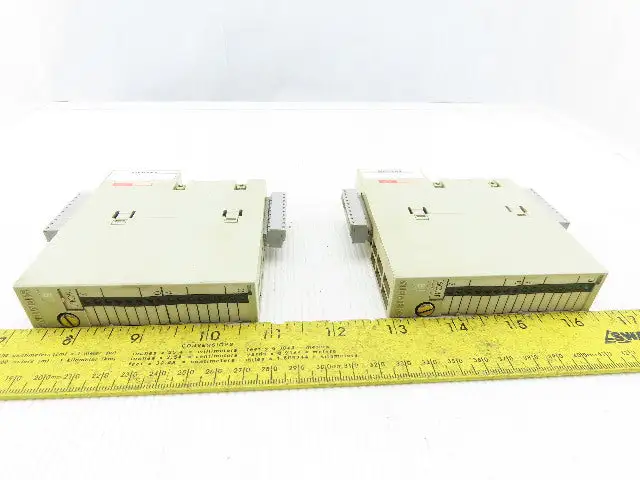Siemens 6FC5111-0CA02-0AA0 16 PT Compact output Module Lot of 2