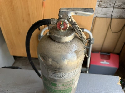 Used _UNKNOWN_ _UNKNOWN_ Fire Extinguishers Michigan US | Miedema Asset Management Group #1294130