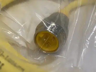 NEW TURCK SINGLE-ENDED SENSOR CORDSET 3-PIN 7/8"-16 FEMALE U99-12585