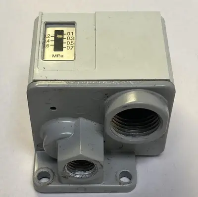 Used SMC IS3010-02L5 Relays & Switches | Surplus Asset Holdings #1205711