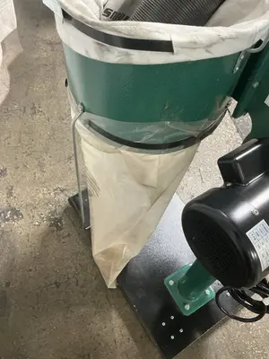 Used GRIZZLY INDUSTRIAL G8027 Dust Collectors Ohio US | HGR 24 #1128501