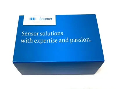 NEW BAUMER HIGH PERFORMANCE DISTANCE SENSOR, ADJUSTABLE REF. DISTANCE