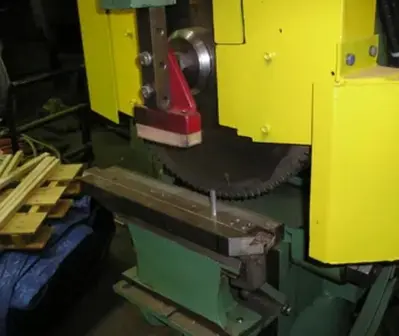 USED BELL CUT-OFF DOWLER