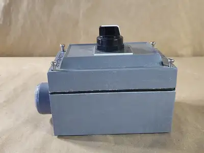 New | in-Stock ALLEN-BRADLEY 800H-R3HA4RL Switchgears British Columbia CA | Lenmark #239218