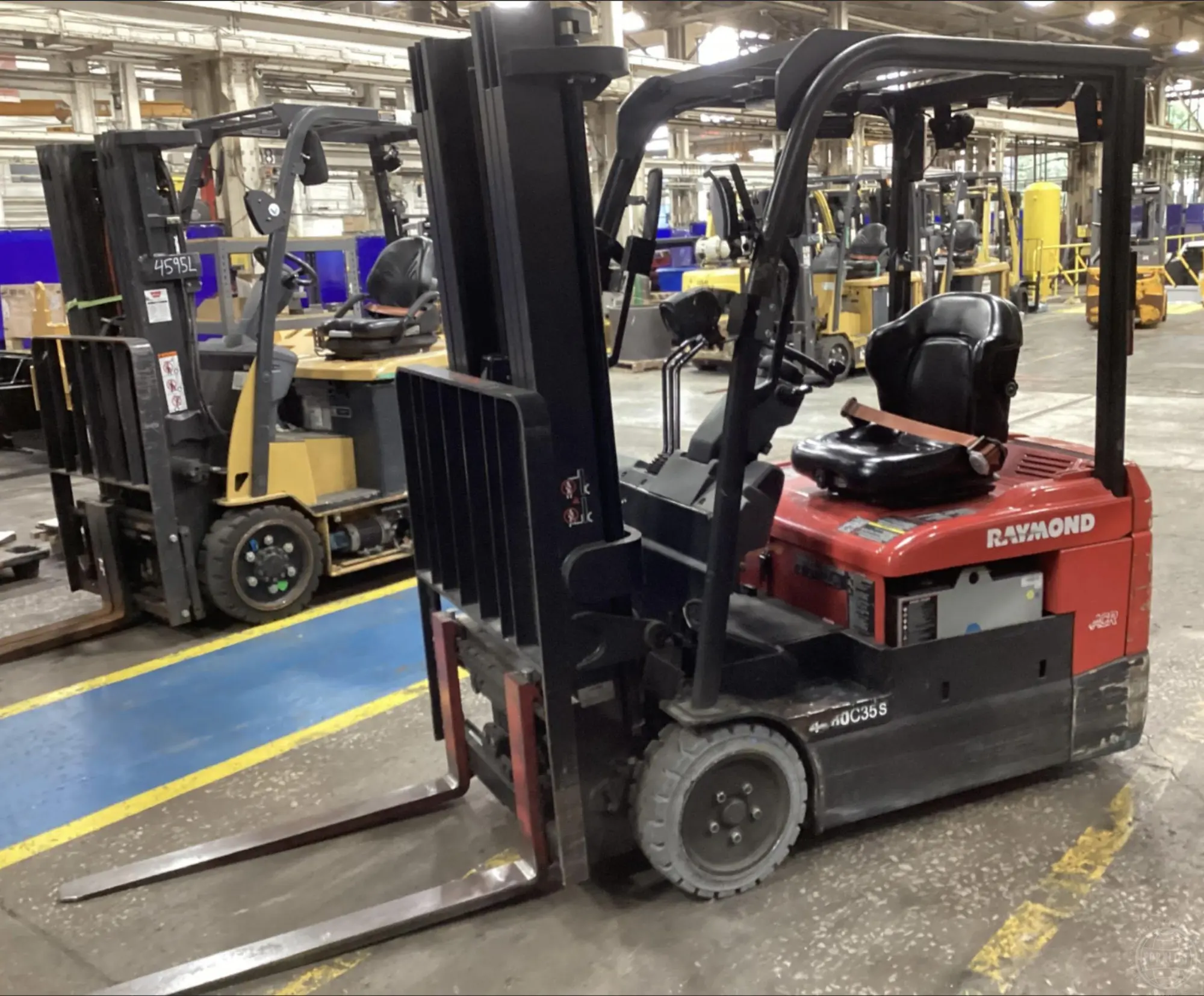 Used 2021 RAYMOND 4460C35S 4-Wheel Sit down Electric Counterbalance Forklifts Illinois US | Forklift Exchange #1274560