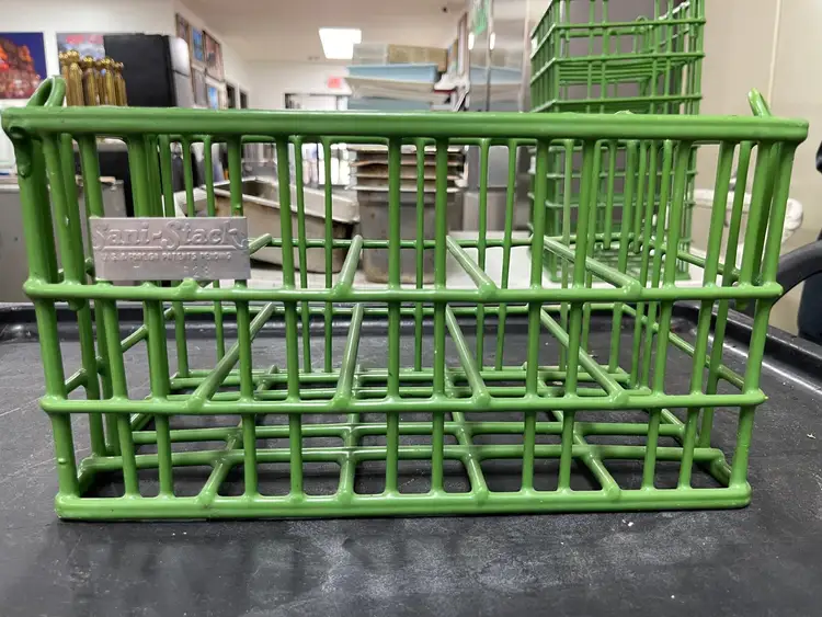 Used Sani Stack Used Sani Stack Coated wire Plate Washing Basket Crate R28 Food, Restaurant, & Bakery Parts & Accessories Illinois US | Falcon Restaurant Supply #1376179