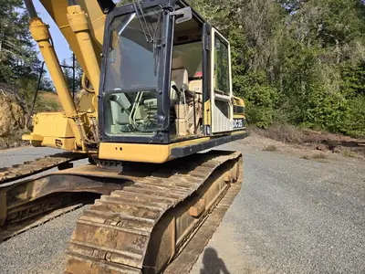 USED 1996 CATERPILLAR 325L