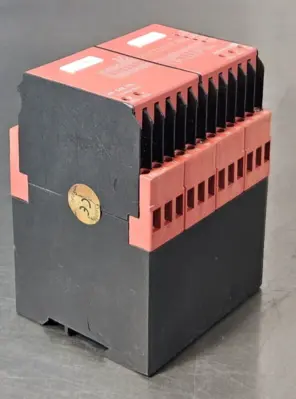 Telemechanique XPS-AP Safety Relay (BIN741)