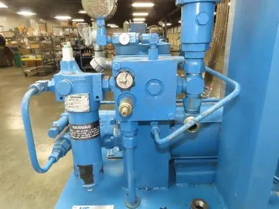 Vickers PVQ10 Hydraulic Power Unit 30 Gal 5 GPM 3000 PSI 2Hp 460V w/Oil Cooler