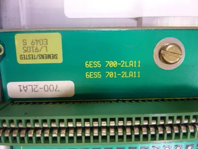 USED SIEMENS 6ES5 700-2LA12