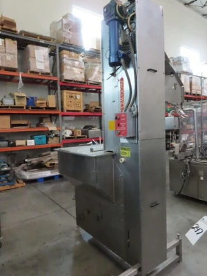 USED PACK WEST ELEVATOR / SORTER / FEEDER MACHINE