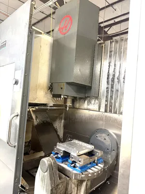 2013 HAAS UMC-750 Vertical Machining Centers CNC | CNC EXCHANGE (4)
