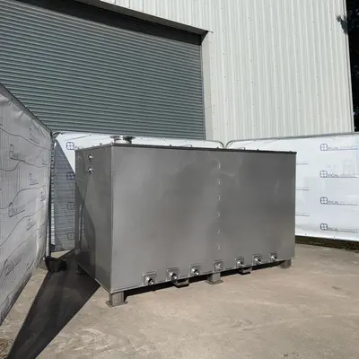 5,000L S/S Enclosed Rectangular Tank