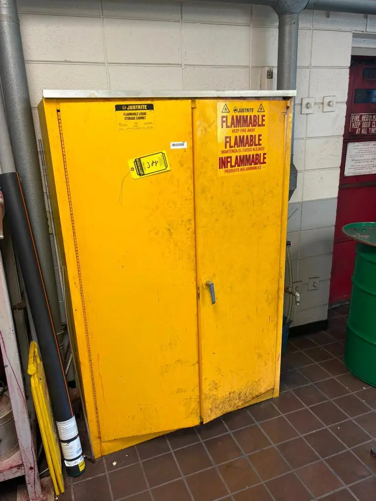 Used _UNKNOWN_ _UNKNOWN_ Hazardous Storage Units Ohio US | Myron Bowling Auctioneers Inc #1504681