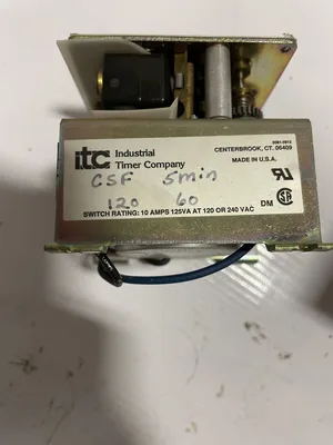 ITC 830151 021 5 minute Time Delay Relay / Timer 120V 60hz -NIB