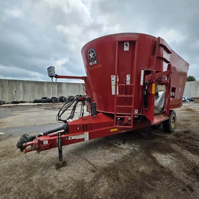 MEYER F700 Feed Mixers | Iron Listing (13)