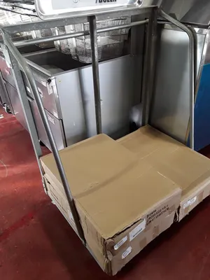 Heavy-Duty Double Stack Bun Pan Truck