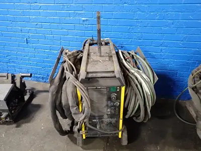 USED ESAB WARRIOR 500 CC/CV