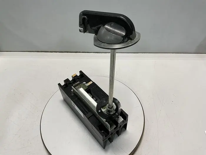 Used GENERAL ELECTRIC TFJ236225 Circuit Breakers Michigan US | Ideal Machinery #695292