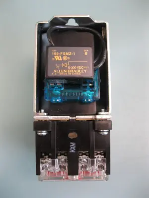 USED Allen-Bradley 700S-DCP310Z24