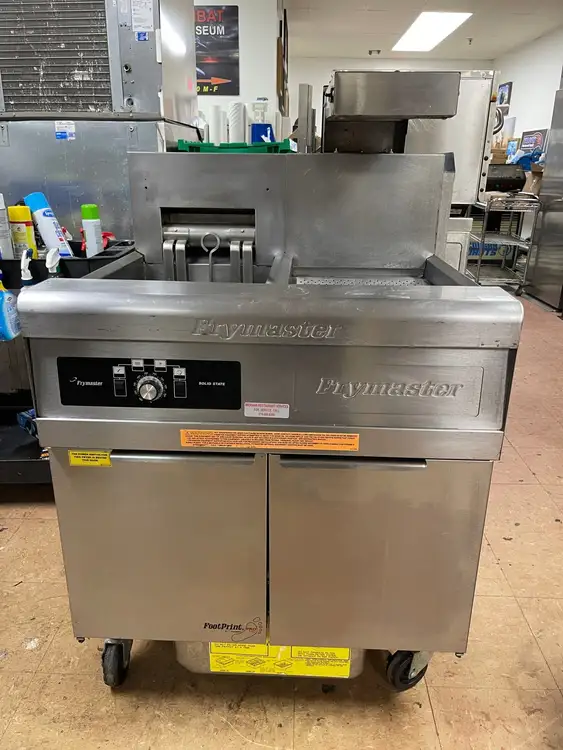Used FryMaster Used Frymaster 50lb Electric Fryer w/ Dump Station & Filtration 208V 3 Phase Cookers / Coolers / Fryers Illinois US | Falcon Restaurant Supply #1374977