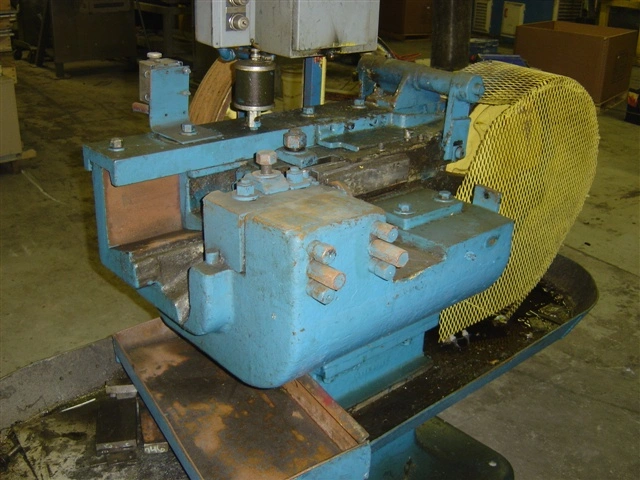 Used WATERBURY HORIZONTAL NO.20 Thread Rollers New York US | Barbarotto Int'l Sales Corp #1333070