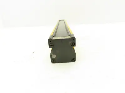 Allen Bradley 440L-R4D0450-N Light Curtain Receiver Guardmaster POC-30